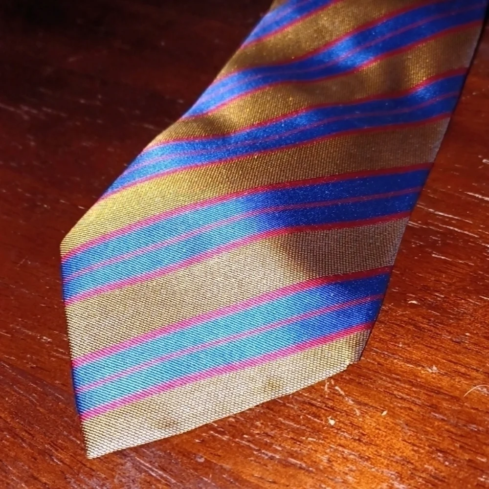 BANANA REPUBLIC Blue, Red and Brown Striped Necktie